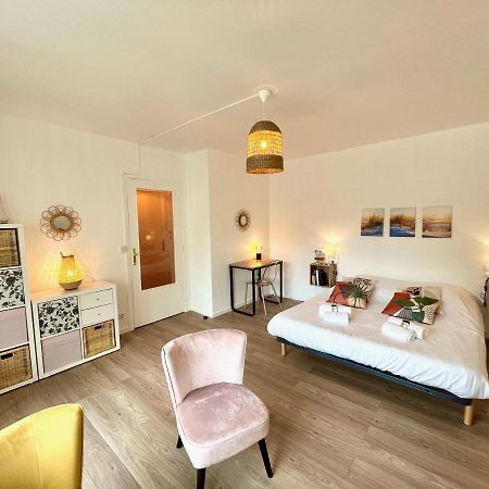 Nihal, Studio Proche Zenith Avec Parking Et Balcon Caen Exterior photo