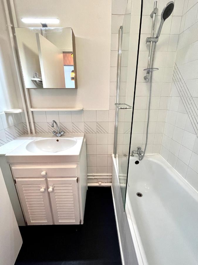 Nihal, Studio Proche Zenith Avec Parking Et Balcon Caen Exterior photo