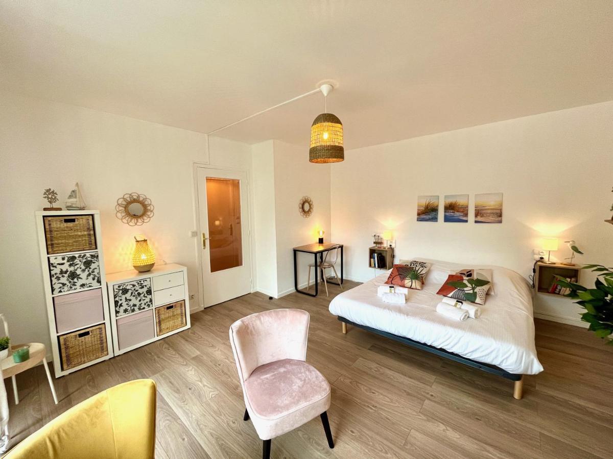 Nihal, Studio Proche Zenith Avec Parking Et Balcon Caen Exterior photo